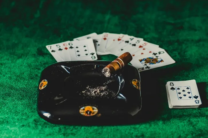 پوکر با بیت کوین